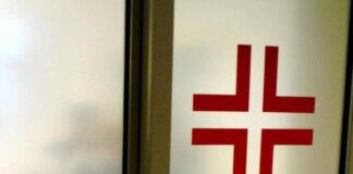 Investito mentre camminava sul marciapiede, 17enne in fin di vita a Padova