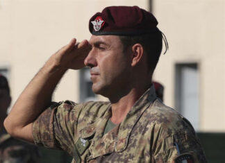 Bufera libro Vannacci, Crosetto: “Farneticazioni. Subito esame disciplinare” Bufera libro Vannacci, Crosetto: "Farneticazioni. Subito esame disciplinare"