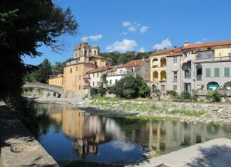 Pontremoli: La Perla della Lunigiana, un fascino unico Pontremoli - Lunigiana