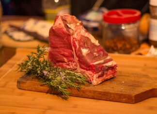 Toscana: la bistecca fiorentina, gusto, luoghi e personaggi Bistecca fiorentina