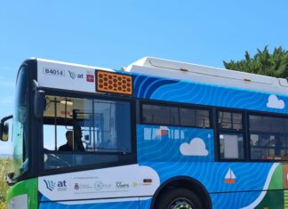 Tariffe invariate a Livorno per gli abbonamenti bus per chi ha l’ISEE Un autobus a Livorno