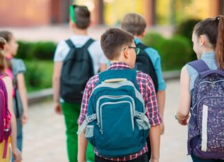 Primo giorno di scuola in Toscana, campanella per 453mila studenti Primo giorno di scuola in Toscana, campanella per 453mila studenti