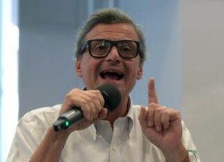 Calenda: “Pd mandi Conte a quel Paese, sta distruggendo il centrosinistra”