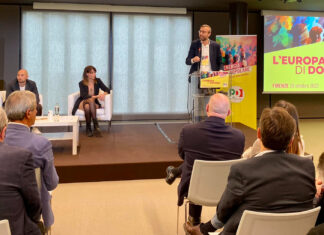 Pd, convention con Energia Popolare e Bonaccini a Firenze Pd, convention con Energia Popolare e Bonaccini a Firenze