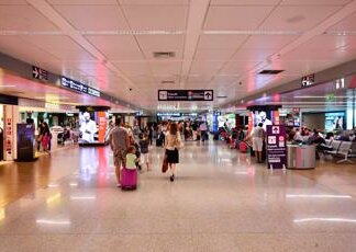 I migliori (e peggiori) aeroporti al mondo. Fiumicino brilla, disastro Berlino