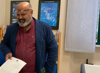 Il sindaco di Cecina è tornato. Giunta nuova dopo la cocaina Il sindaco di Cecina è tornato. Giunta nuova dopo la cocaina