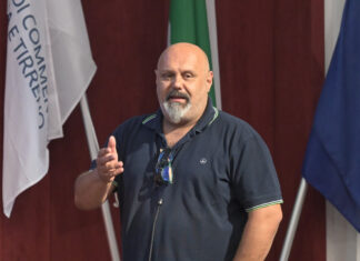 Sindaco di Cecina: “Sono guarito dalla cocaina, convoco la giunta” Sindaco di Cecina: "Sono guarito dalla cocaina, convoco la giunta"