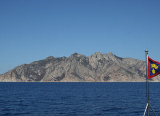Isola di Montecristo, violata area protetta. Intervento carabinieri Isola di Montecristo, violata area protetta. Intervento carabinieri