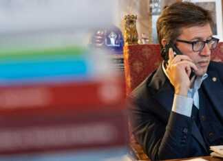 Contributo affitti 2023, Firenze stanzia tre milioni. Nardella: “Lo Stato ci ha abbandonato” Contributo affitti 2023, Firenze stanzia tre milioni. Nardella: "Lo Stato ci ha abbandonato"