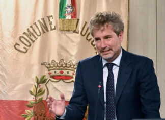 Lucca dice no a via Pertini, Pd: “Inaccettabile”. Sindaco: “Polemica strumentale” Lucca dice no a via Pertini, Pd: "Inaccettabile". Sindaco: "Polemica strumentale"