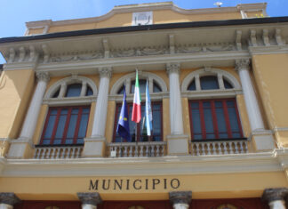 Pietrasanta, sindaco a Giani: “Più attenzione e sostegno dalla Regione” Pietrasanta, sindaco a Giani: "Più attenzione e sostegno dalla Regione"