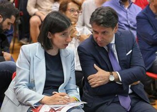 Sondaggi politici: Fratelli d’Italia al 27,8%, crescono Pd e M5S