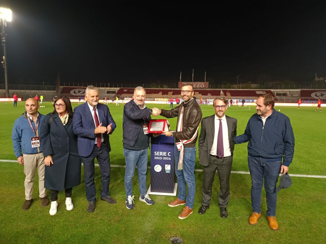 Sport Arezzo, targa del Consiglio regionale per calcio e basket