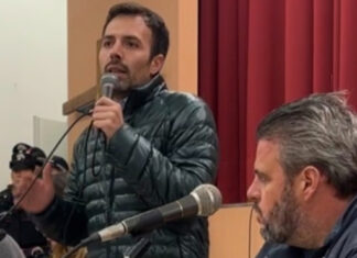 Alluvione Campi Bisenzio, forti tensioni in assemblea col sindaco Alluvione Campi Bisenzio, forti tensioni in assemblea col sindaco