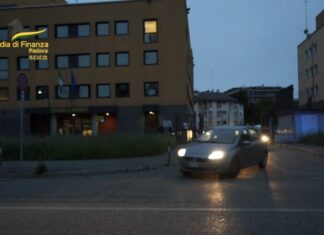 Traffico sostanze stupefacenti, sequestrati 420 chili droga. Arresti anche ad Arezzo Traffico sostanze stupefacenti, sequestrati 420 chili droga. Arresti anche ad Arezzo