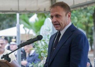 ‘Il vino nuoce alla salute’, Lollobrigida: “Pronti a contestare etichette allarmistiche Belgio”