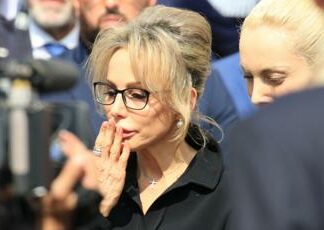 Marina Berlusconi: “Voglio condividere ultimo scritto di papà, lascito ideale”