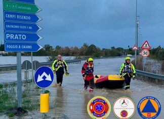 Alluvione in Toscana, settima vittima. Nuova allerta meteo Alluvione in Toscana, settima vittima. Nuova allerta meteo