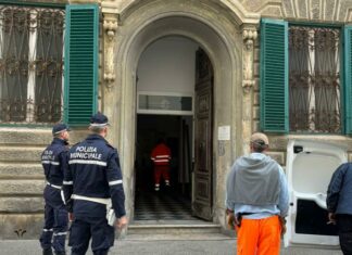 Sgombrato asilo occupato a Livorno, sindaco: “Struttura restituita a città” Sgombrato asilo occupato a Livorno, sindaco: "Struttura restituita a città"