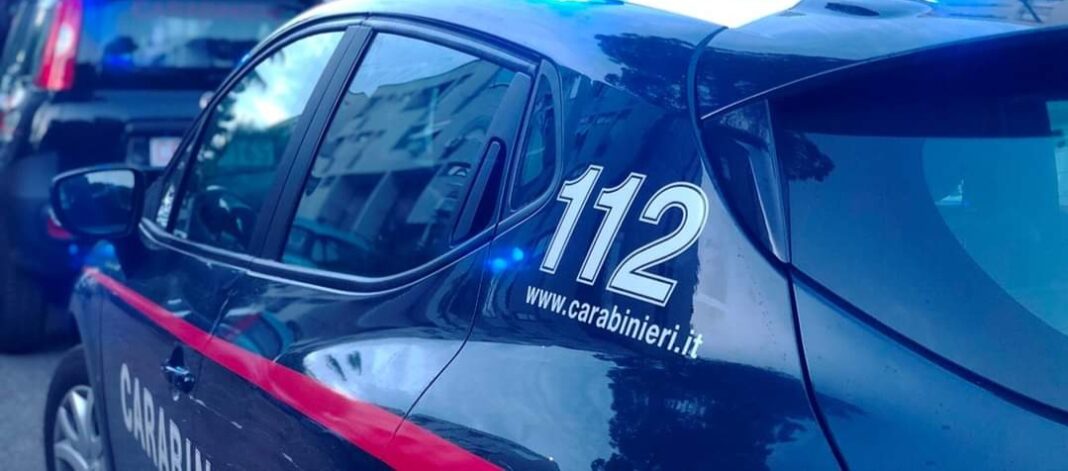 Incendio a Cantagallo, carabinieri salvano mamma e quattro figli
