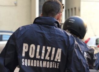 Commerciante ucciso a Firenze, arrestati ex dipendente e suo fratello Commerciante ucciso a Firenze, arrestati ex dipendente e suo fratello