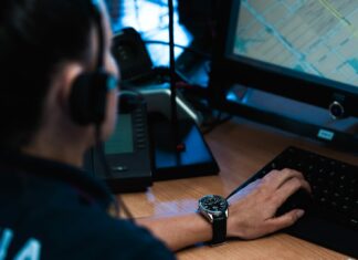 Pedopornografia, maxi operazione in tutta Italia. Arresti anche in Toscana Pedopornografia, maxi operazione in tutta Italia. Arresti anche in Toscana