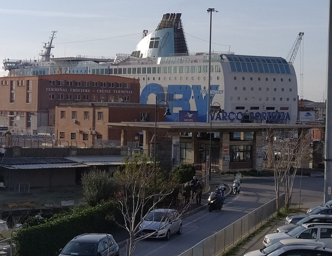 Porto di Livorno, sbarca lo Sportello unico doganale e dei controlli