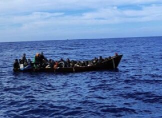Sea Watch verso Marina di Carrara, in viaggio 119 migranti. C’è un bimbo di tre anni Sea Watch verso Marina di Carrara, in viaggio 119 migranti. C'è un bimbo di tre anni