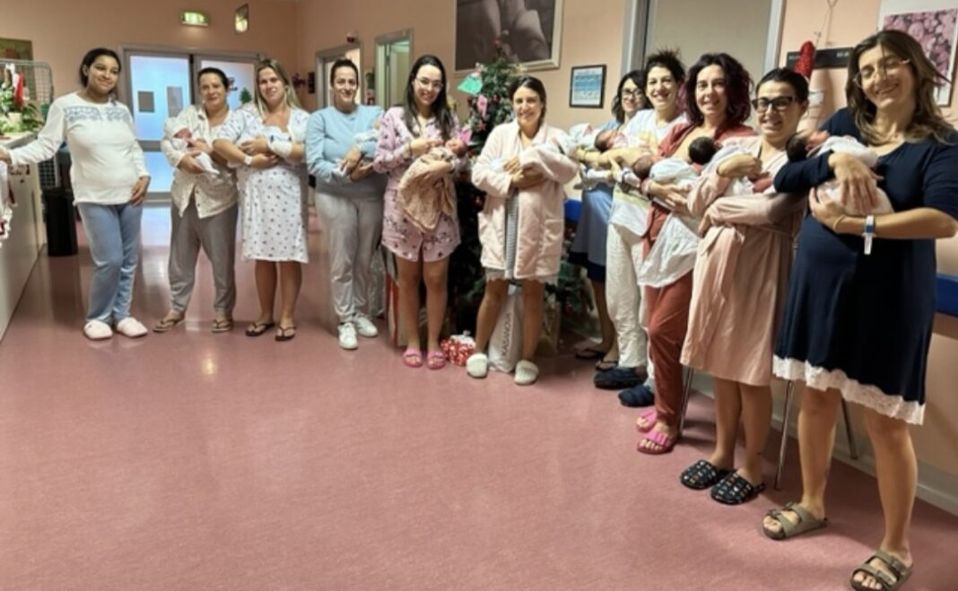 Babbo Natale porta 18 bebè, baby boom all'ospedale di Cecina