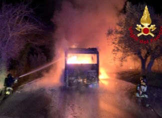 Autobus in fiamme a Fiesole, AT: “Anzianità di 24 anni” Autobus in fiamme a Fiesole, AT: "Anzianità di 24 anni"