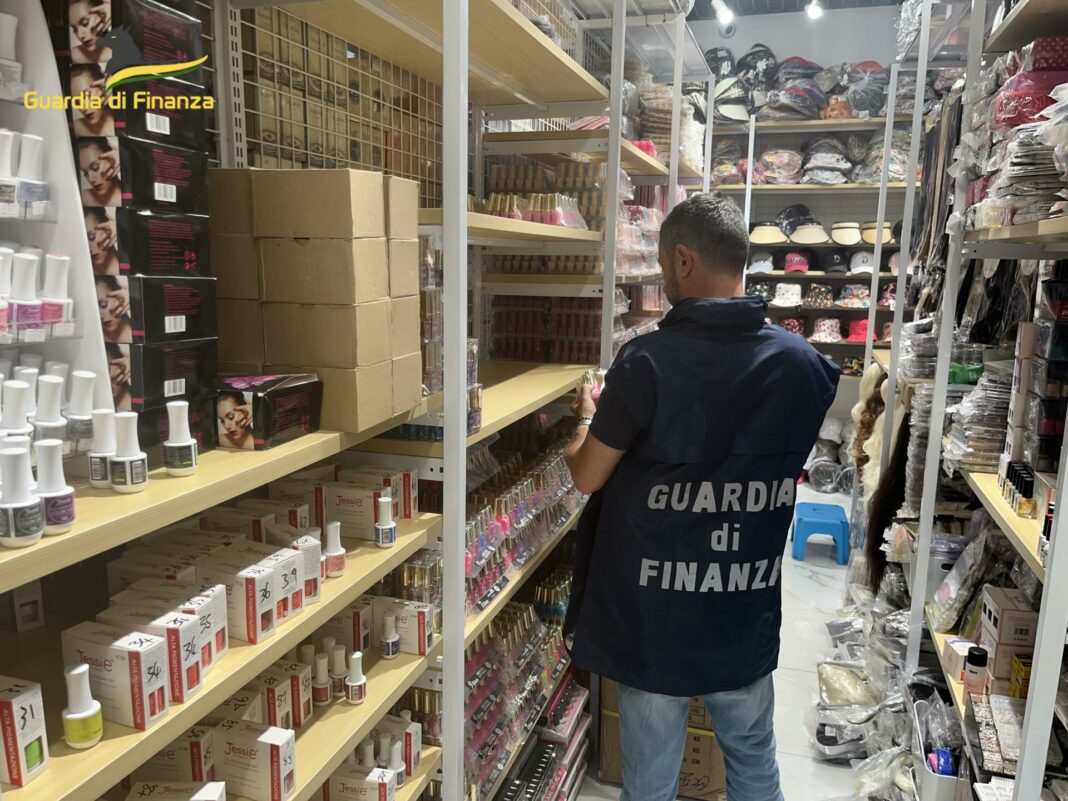 GdF Prato, sequestro prodotti pericolosi. Quasi tre milioni valore