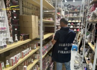 GdF Prato, sequestro prodotti pericolosi. Quasi tre milioni valore GdF Prato, sequestro prodotti pericolosi. Quasi tre milioni valore