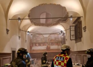 Crollo durante festa di nozze, aperta inchiesta. Struttura sequestrata Crollo durante festa di nozze, aperta inchiesta. Struttura sequestrata