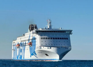 Porto di Livorno, è arrivata la nuova Moby Legacy Porto di Livorno, è arrivata la nuova Moby Legacy. Gemella di Moby Fantasy, traghetto più grande del mondo