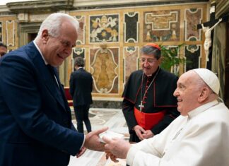 Papa Francesco e don Milani, incontro nel segno di ‘I Care’ Papa Francesco e don Milani, incontro nel segno di 'I Care'