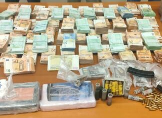 Traffico internazionale droga, cinque arresti a Firenze e Prato Traffico internazionale droga, cinque arresti a Firenze e Prato
