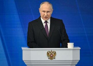 Attentato a Mosca, Putin: “Terroristi hanno ucciso come nazisti, saranno puniti”