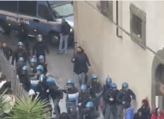 Manganelli contro studenti, trasferita dirigente Reparto Mobile Manganelli contro studenti, trasferita dirigente Reparto Mobile