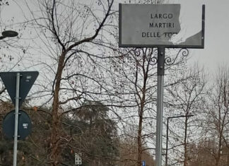 Giorno del Ricordo, a pezzi targa in memoria vittime Foibe a Firenze Giorno del Ricordo, a pezzi targa in memoria vittime Foibe a Firenze