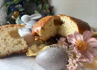 Pasqua in Toscana: schiacciate, biscotti e torte pasquali Schiacciata di Pasqua livornese