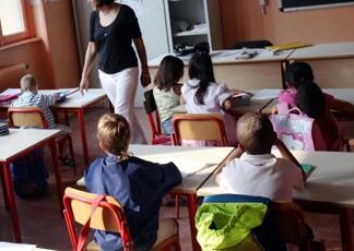 Scuole aperte anche d’estate, arriva un piano da 400 milioni