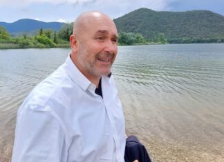 Dimissioni sindaco Bandecchi: “Motivi carattere politico” Dimissioni sindaco Bandecchi: "Motivi carattere politico"