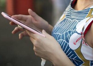 WhatsApp e Instagram down, problemi oggi: cosa succede