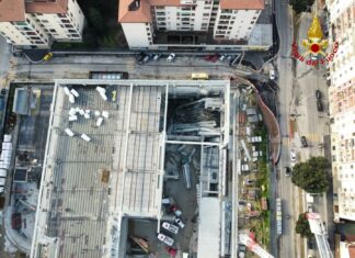 Crollo cantiere a Firenze, tutta la Toscana in lutto Crollo cantiere a Firenze, tutta la Toscana in lutto