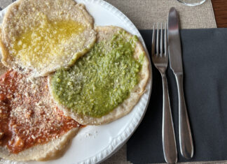 I testaroli e i panigacci: antiche ricette della Lunigiana Testaroli e Panigacci