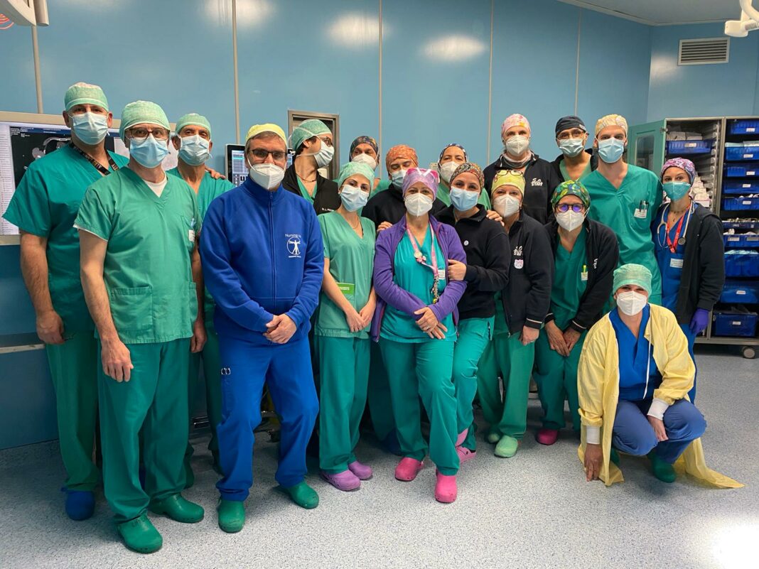 Intervento chirurgico innovativo a Pisa: robot e chemioterapici