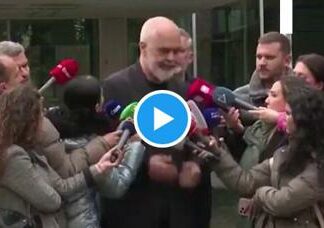 Albania, Rama ‘spinge’ una giornalista dopo domanda sul genero di Trump – Video