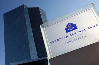 Bce: “Inflazione Eurozona continua a decelerare, crescita in ripresa graduale in 2024”