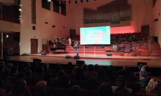 Concerto con musicisti affetti da sordità, a Torino la musica senza barriere