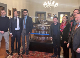 Coppa Davis arrivata a Prato, esposizione al pubblico in Comune Coppa Davis arrivata a Prato, esposizione al pubblico in Comune